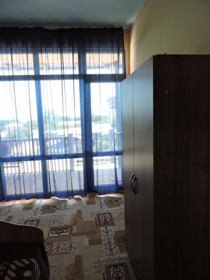 New Athos Guesthouse U Moti מראה חיצוני תמונה