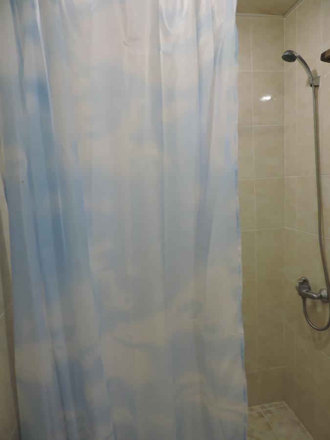 New Athos Guesthouse U Moti מראה חיצוני תמונה