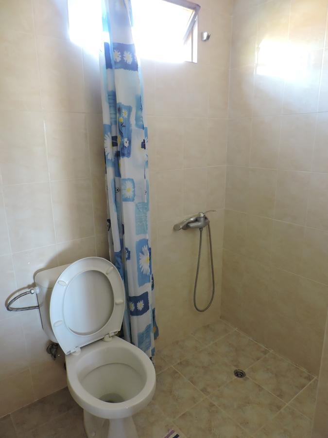 New Athos Guesthouse U Moti מראה חיצוני תמונה